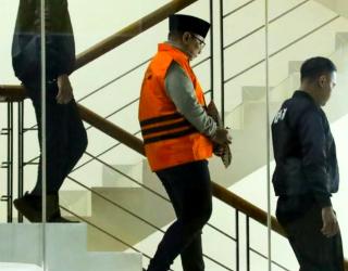 thumbnail Drama Penahanan Yaqut Berlanjut, Kini KPK Bergerak Cepat Bongkar Kasus Haji