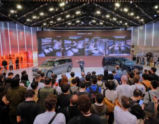 ZEEKR Bidik Pasar Asia, Pamerkan Kendaraan Listrik Premium Terbaru di Beijing