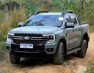 Ford Luncurkan Everest dan Ranger V6, Perkuat Segmen SUV Premium Indonesia