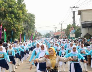 thumbnail Festival Gabrugan Serang Digelar, 4.500 Warga Tampilkan Tari Kolosal