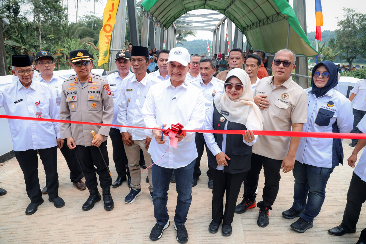solat jumat keliling polsek ciputat timur