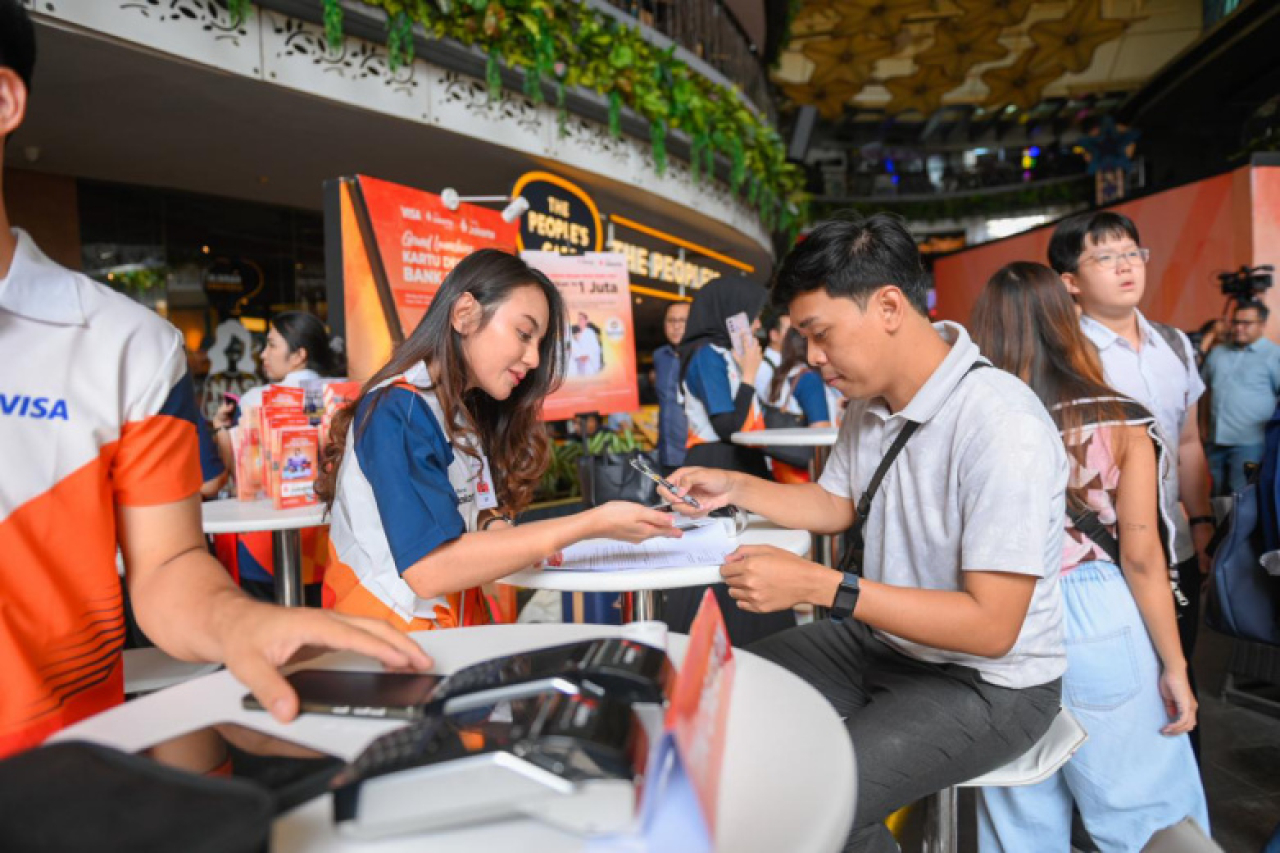 Gubernur DKI Jakarta Pramono Anung menilai kerja sama Bank Jakarta dengan Visa merupakan langkah penting dalam membangun kepercayaan publik terhadap bank daerah