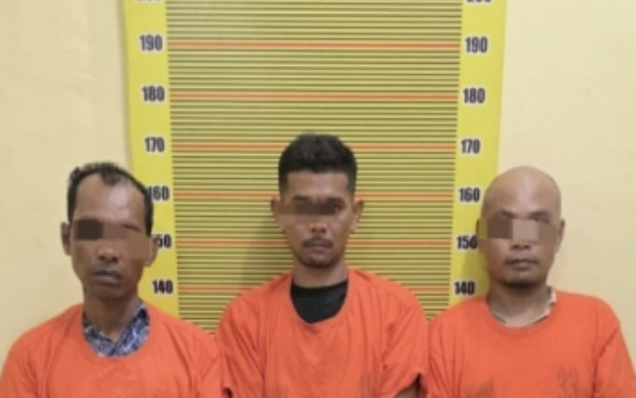 Ganja diperoleh dari seorang pria berinisial BM, yang berdomisili di Aceh Barat dan saat ini masuk daftar pencarian orang (DPO). Foto Binsar