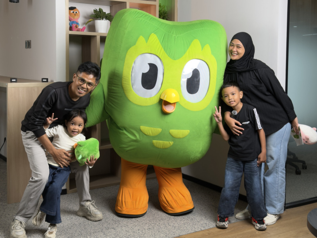 Sejumlah studi menunjukkan bahwa mempelajari bahasa baru dapat melibatkan berbagai fungsi otak sekaligus.