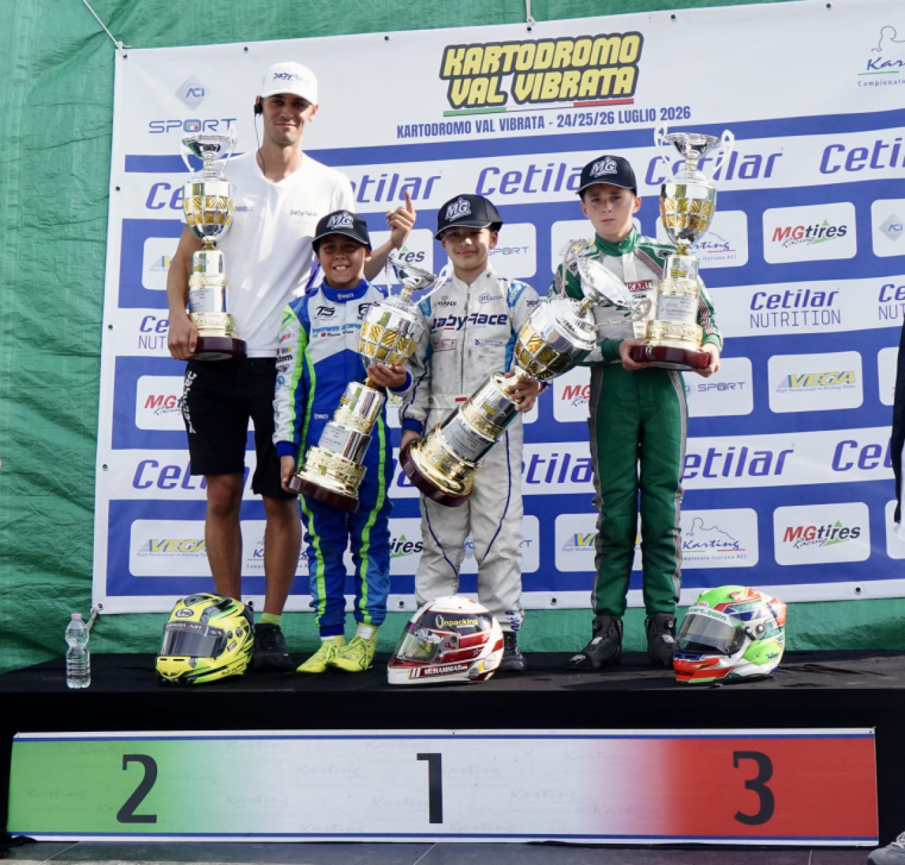 Muhammad Fadhl Abbas Wibowo, mencuri perhatian ajang balap Eropa usai meraih kemenangan dramatis pada seri keempat ACI Karting Championship Italia 2026